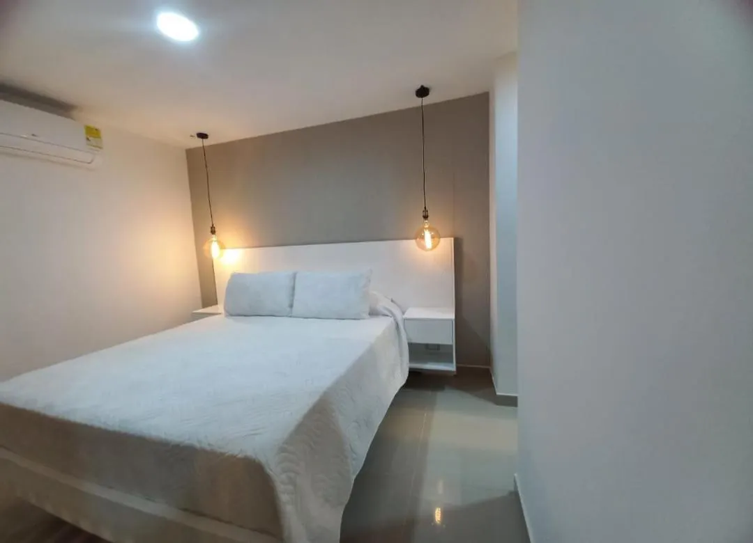 Alto Living Apartment Cali