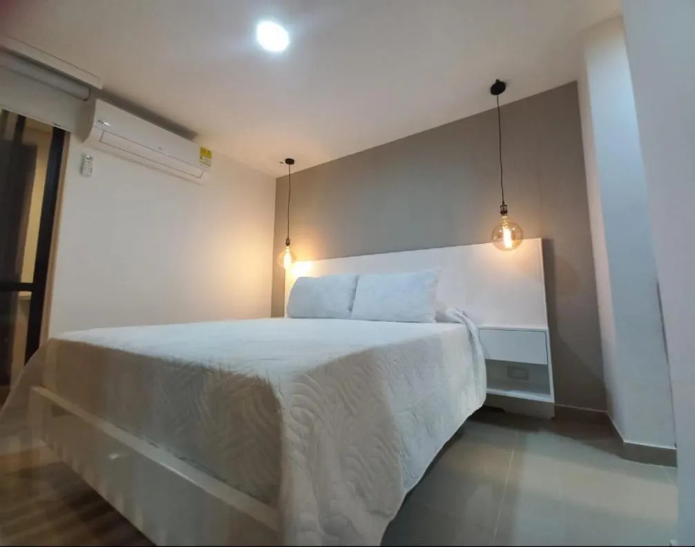 Alto Living Apartment Cali