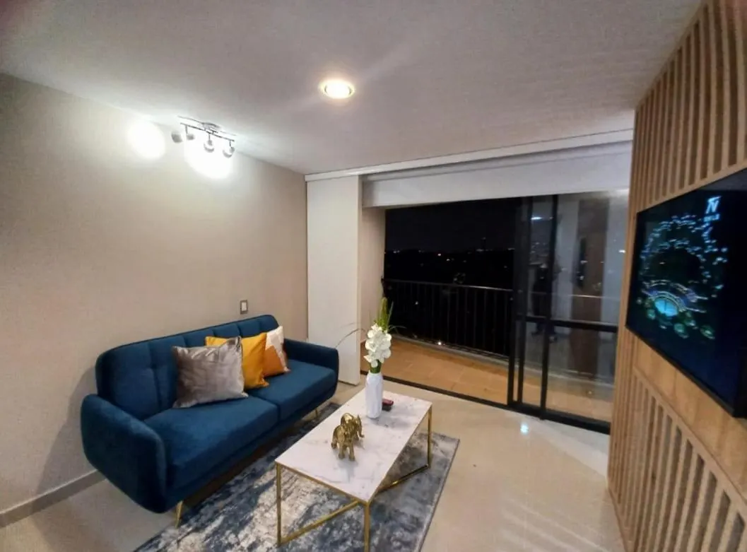 Alto Living Apartment Cali