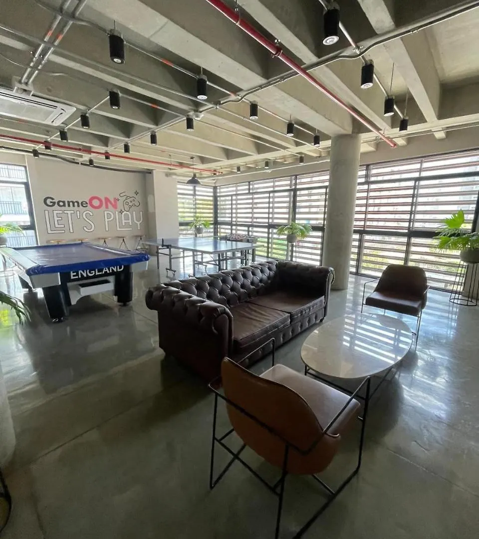 Alto Living Apartment Cali